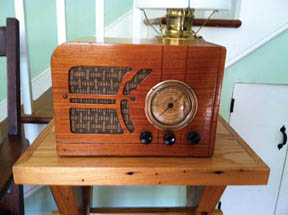 1938 Silvertone radio in Lockhouse 10