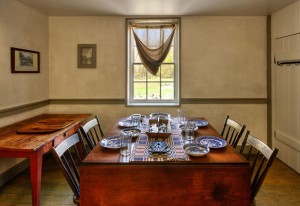 Dining room of Lockhouse 25