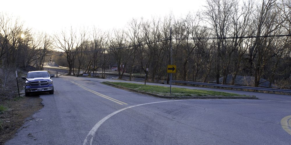 Appalachian-Trail-parking-at-Weverton-Henry-Stiles1