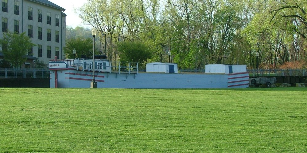 Canal-Park-Heritage-Area-Tina-Yoder
