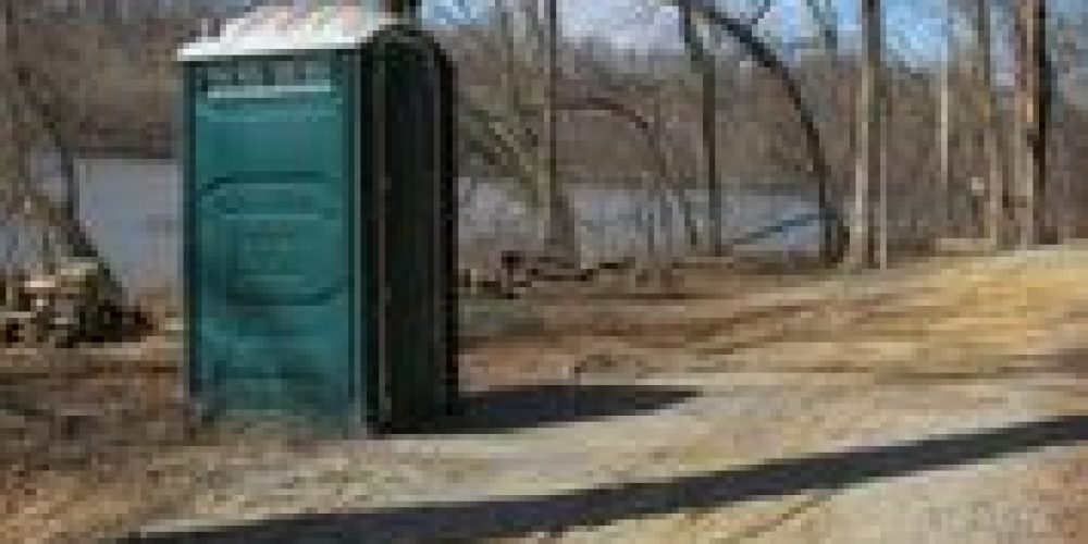 Huckleberry-Hill-Campsite-restroom-Bud-and-Dell-Cline