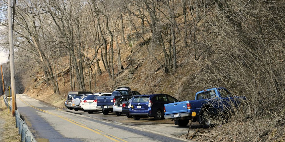 Maryland-Heights-Trail-Parking-Bud-and-Dell-Cline