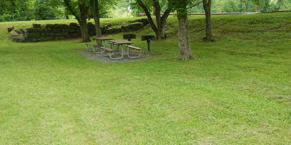 Oldtown-Picnic-Tables-PATC-GPS-Rangers