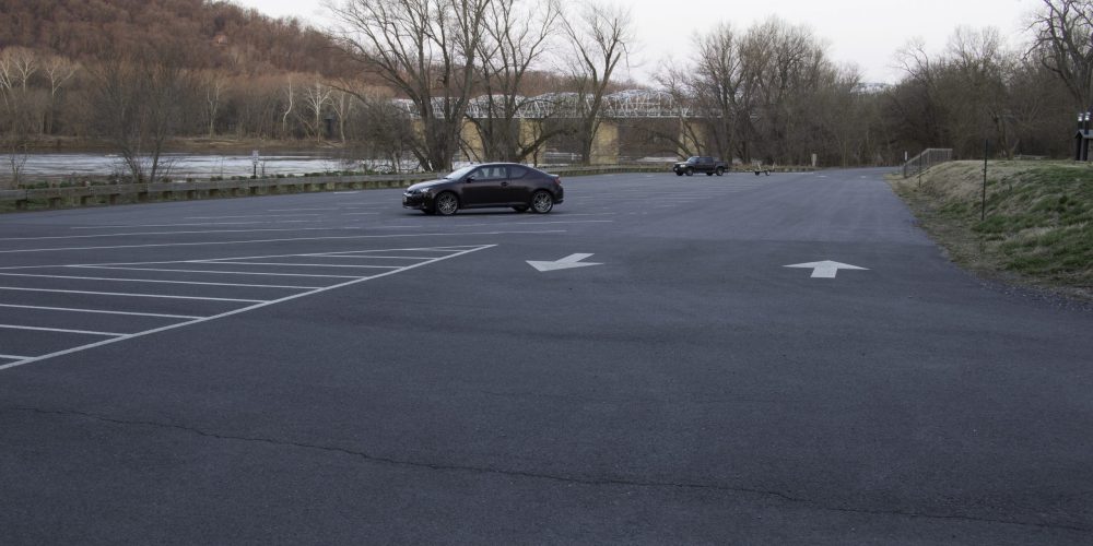 Point-of-Rocks-parking-Bruce-Saunders