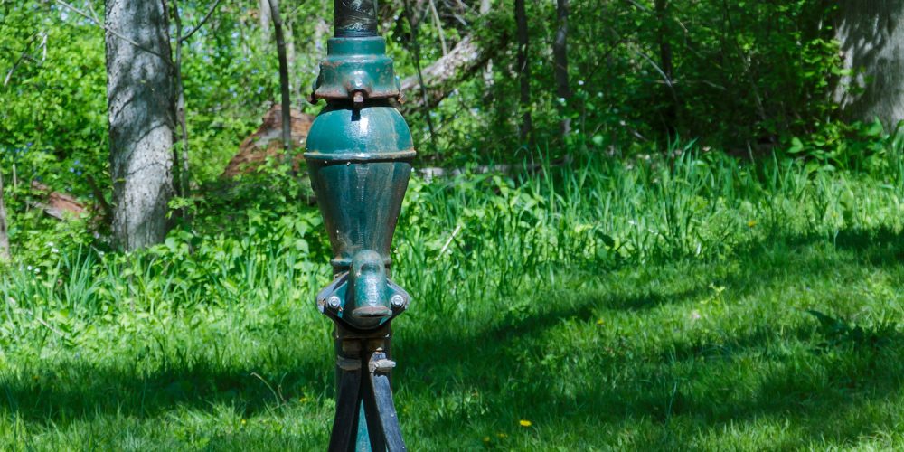 Turtle-Run-campsite-hand-pump-Eric-Schweitzer